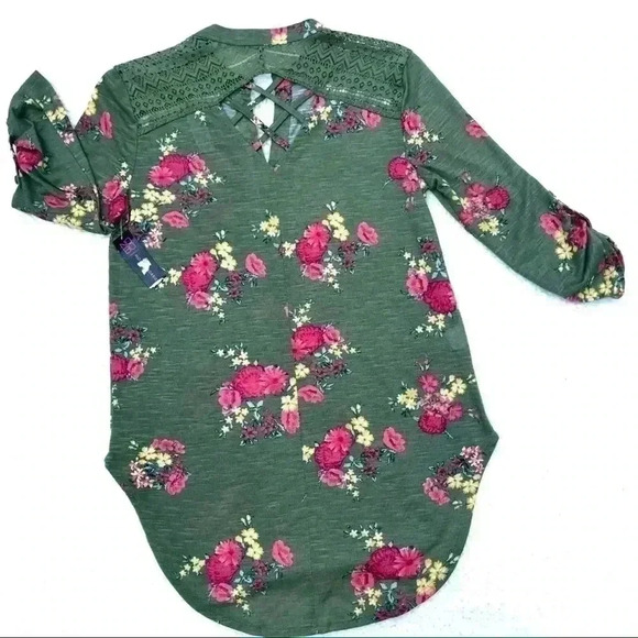 🦋BOHO NWT Flower Cinch 3/4 Sleeved Crochet Blouse - Picture 6 of 8